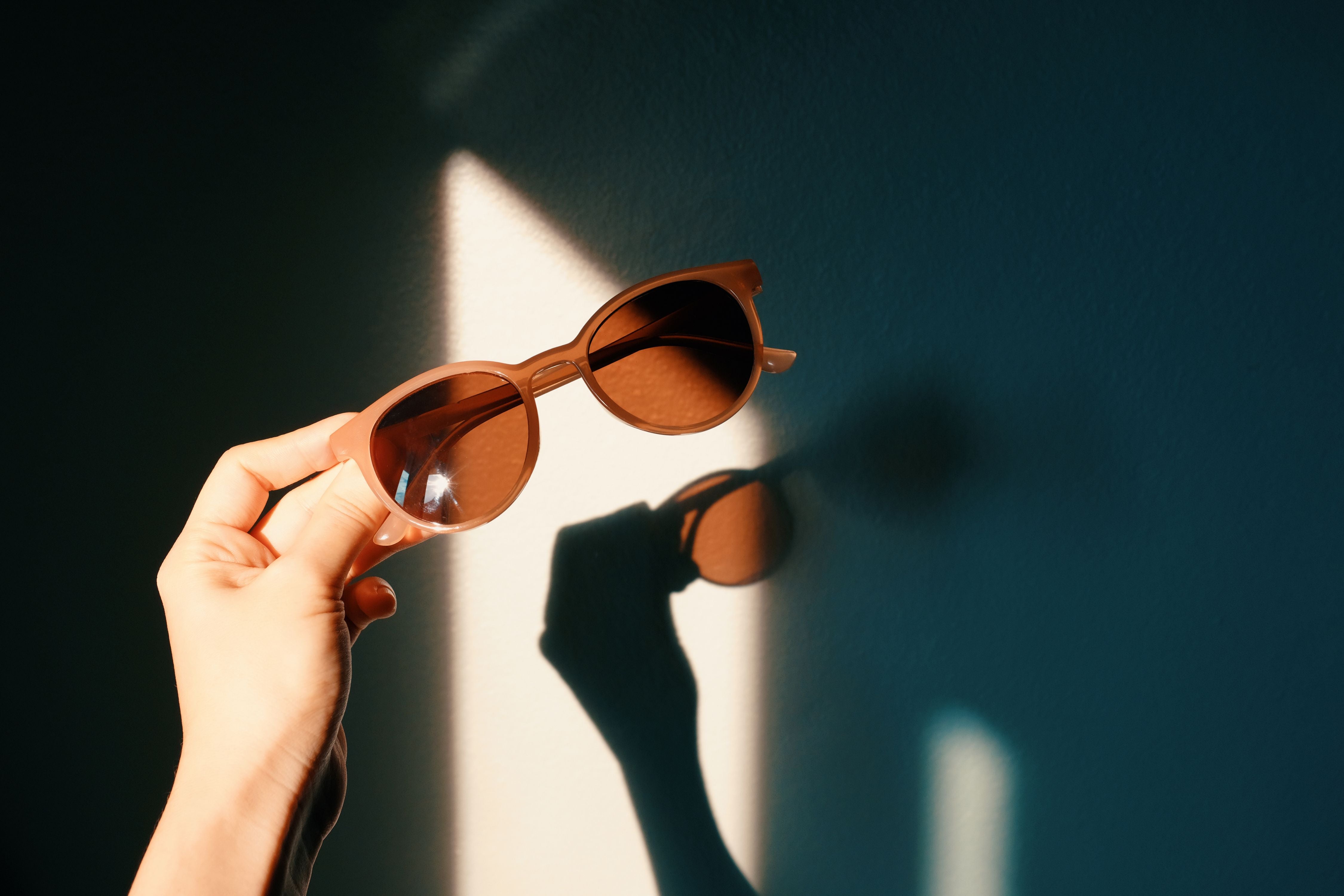 óculos de sol de lente polarizada marrom